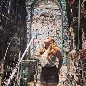 Meet your Posher, Christine